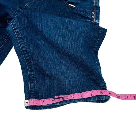 10/$25🦋 Give Me 5ive Medium Wash Denim Bermuda Shorts - Size 14 - Picture 11 of 12
